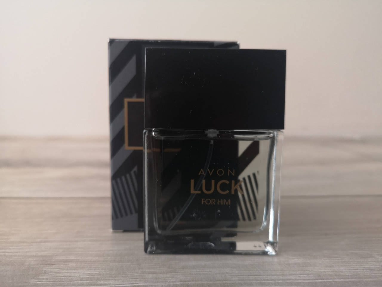 

Luck for him Avon, 30 ml (мужские духи Лак Эйвон)
