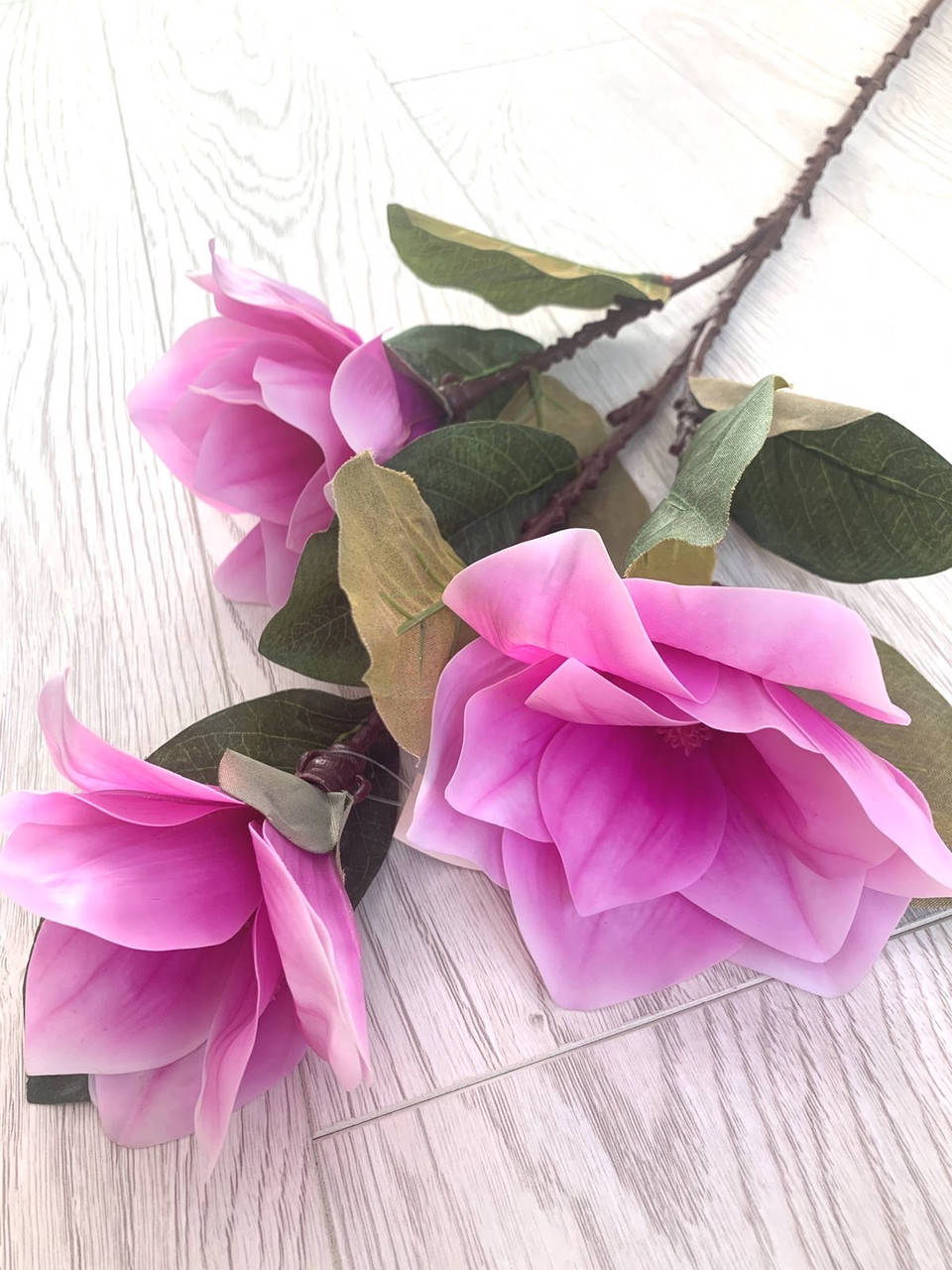 

Декоративная магнолия сиреневая ( силикон 95 см )