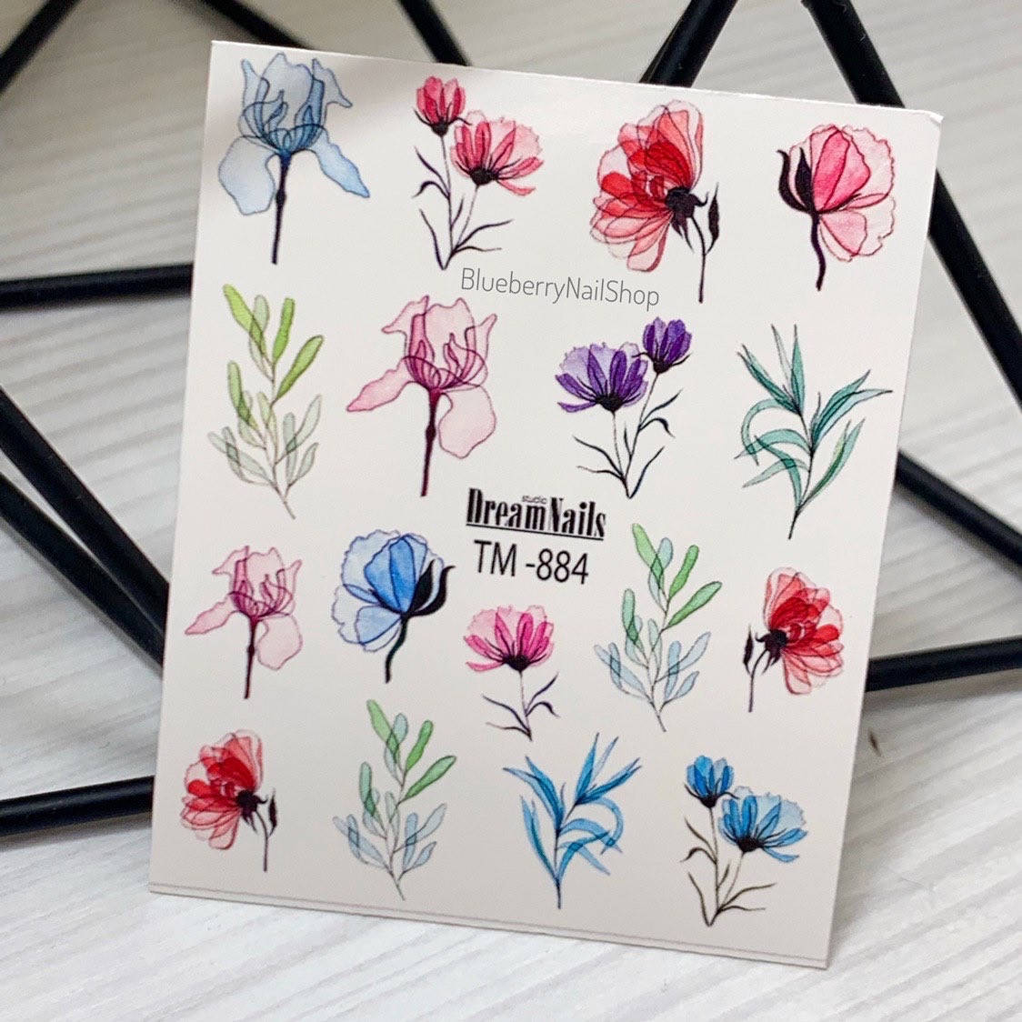 

Слайдер-дизайн Dream Nails TM-884