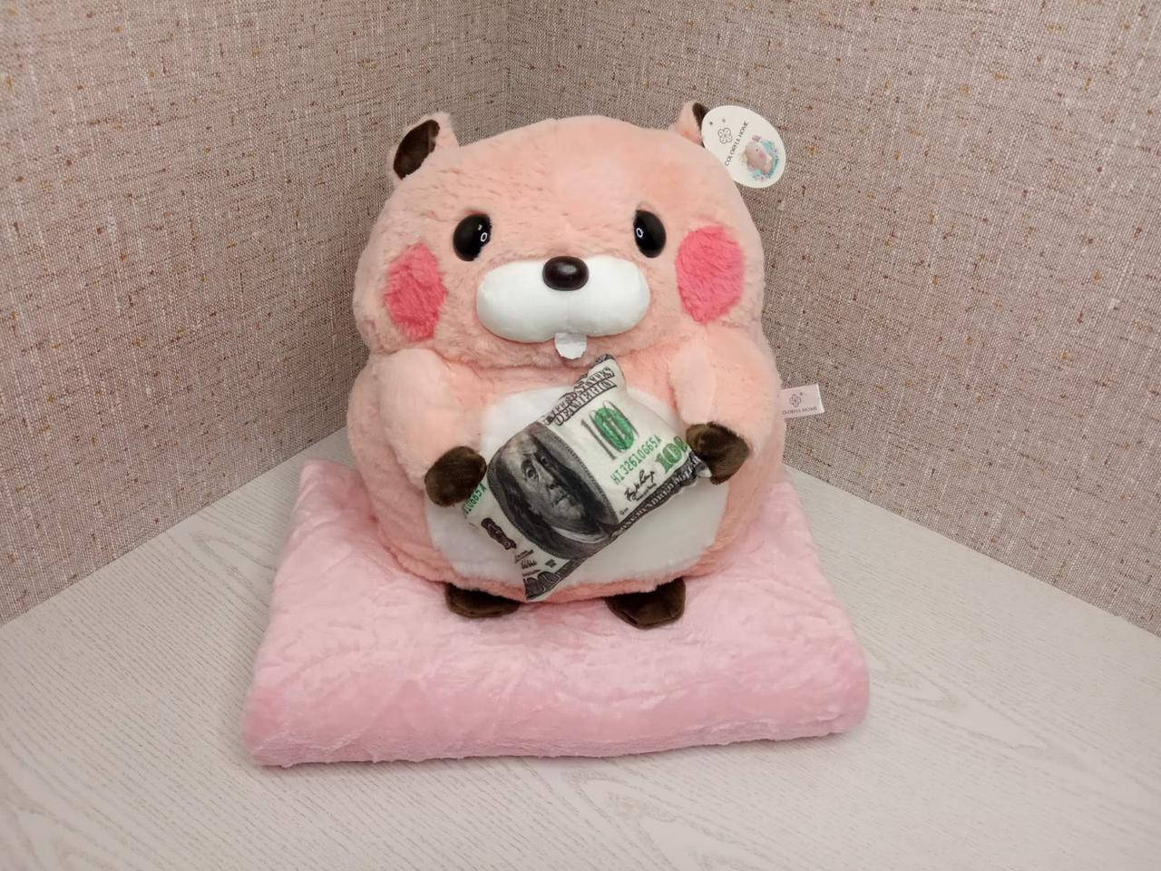 

Плед игрушка подушка 3 в 1 Бобер персиковый