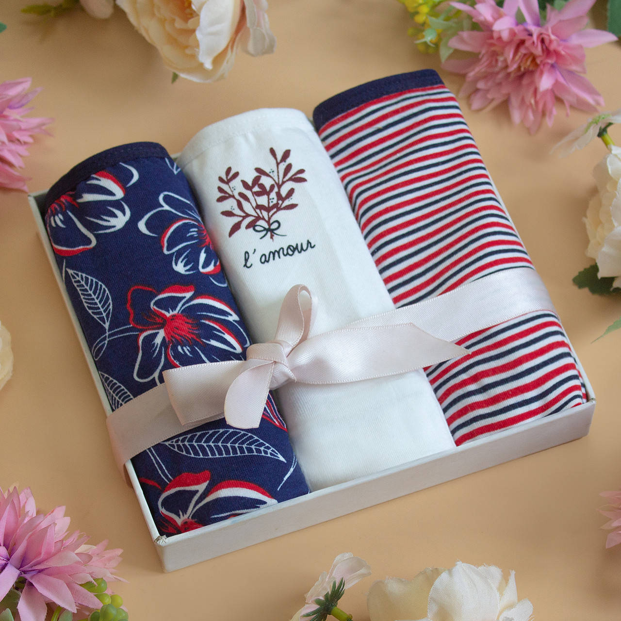 

Ростовка S, M, L: трусики слипы женские Dominant Турция тройки | 3 уп., Разные цвета