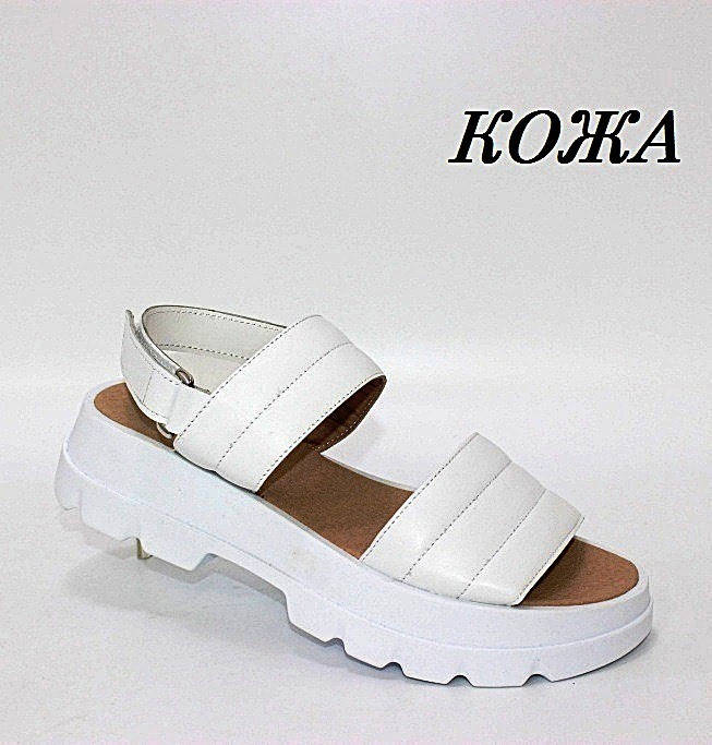 

Кожаные белые женские босоножки на платформе и липучке