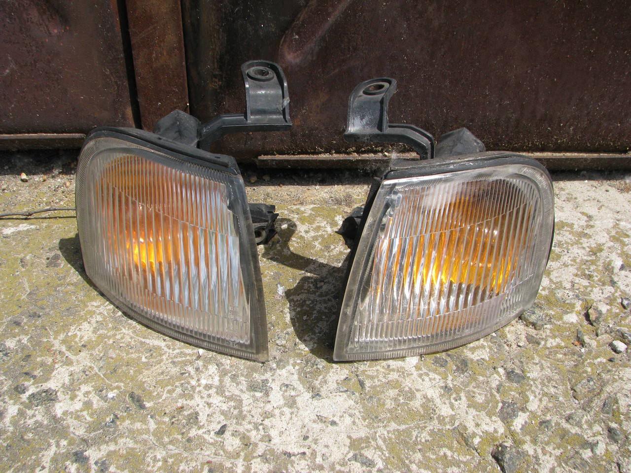 

Б/у поворотник л/п Suzuki Baleno 1995-1998, KOITO 210-32018