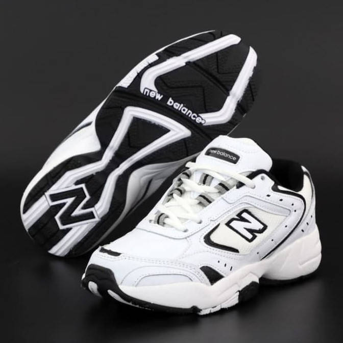

Мужские кроссовки New Balance 452, черно-белый, Вьетнам 42