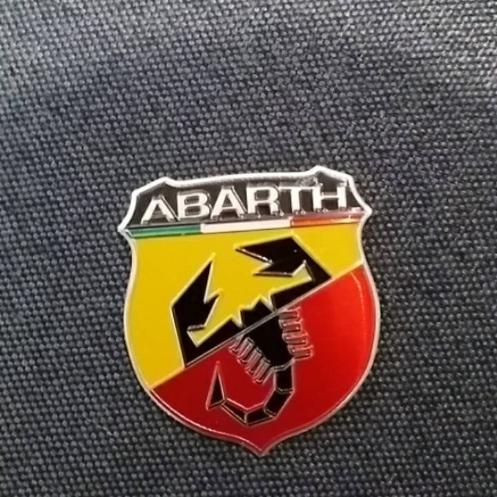 

Емблема Abarth 60×52 мм
