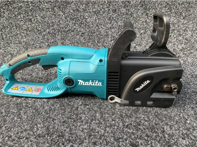 

Мощная цепная электрическая пила Makita UC4030A (2,2 кВт, 40см) Электропила Макита