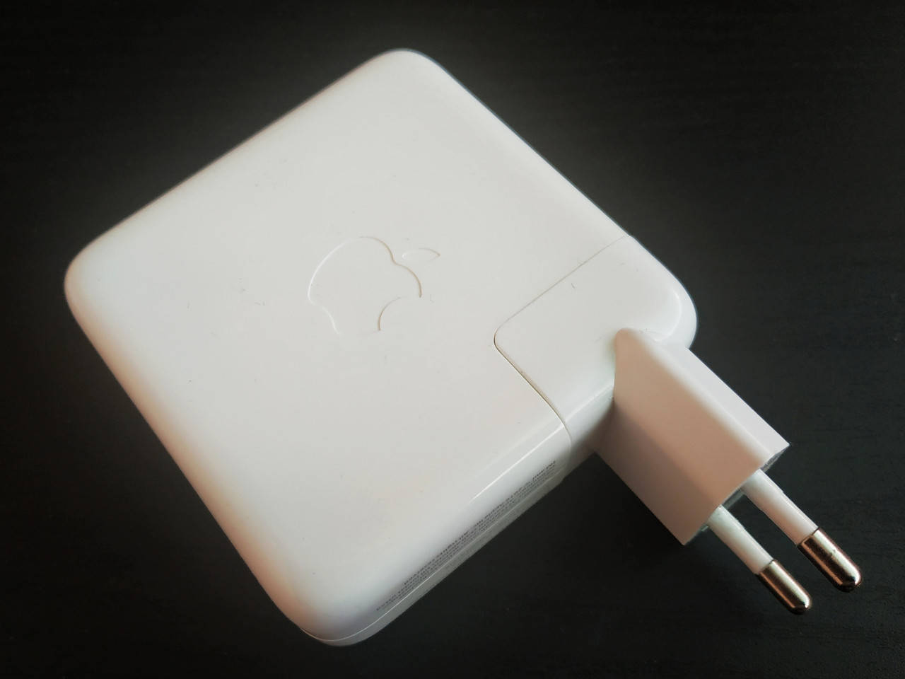 

Блок питания для Apple MacBook 61W USB Type-C (20.3V 3A Power Adapter)