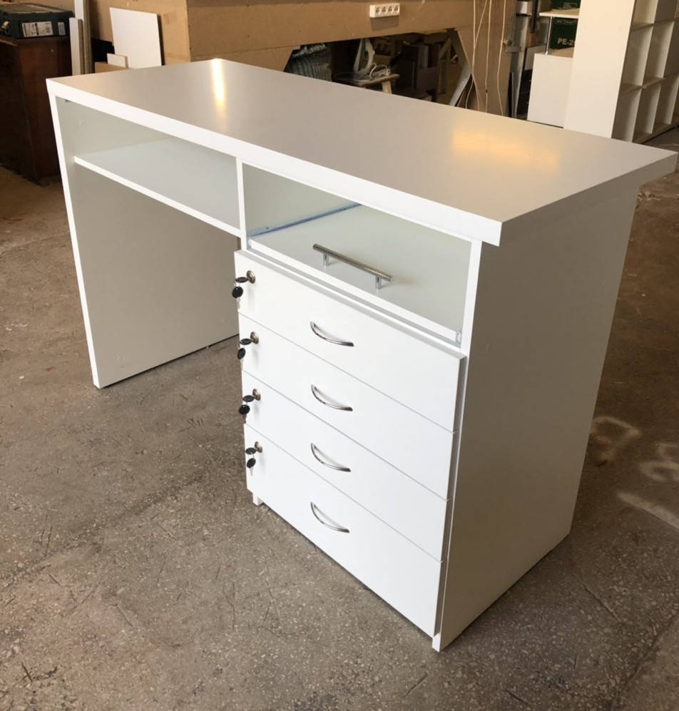 

Стол маникюрный с тумбой V247, Белый