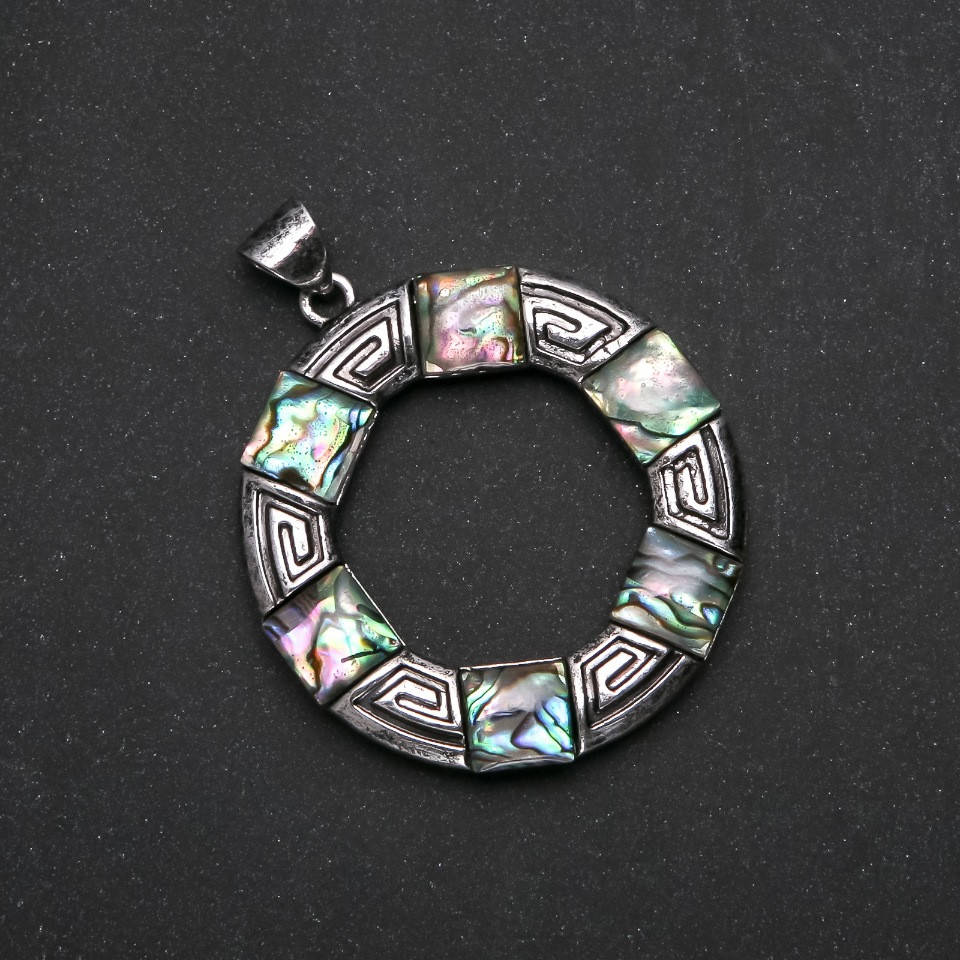 

Кулон Халиотис в оправе 47мм