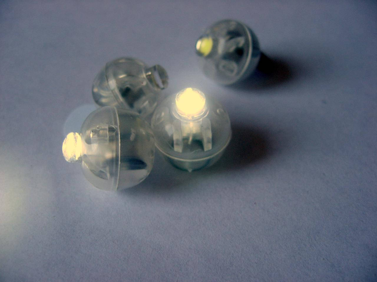 

LED- ліхтарик для повітряної кульки, 15 мм