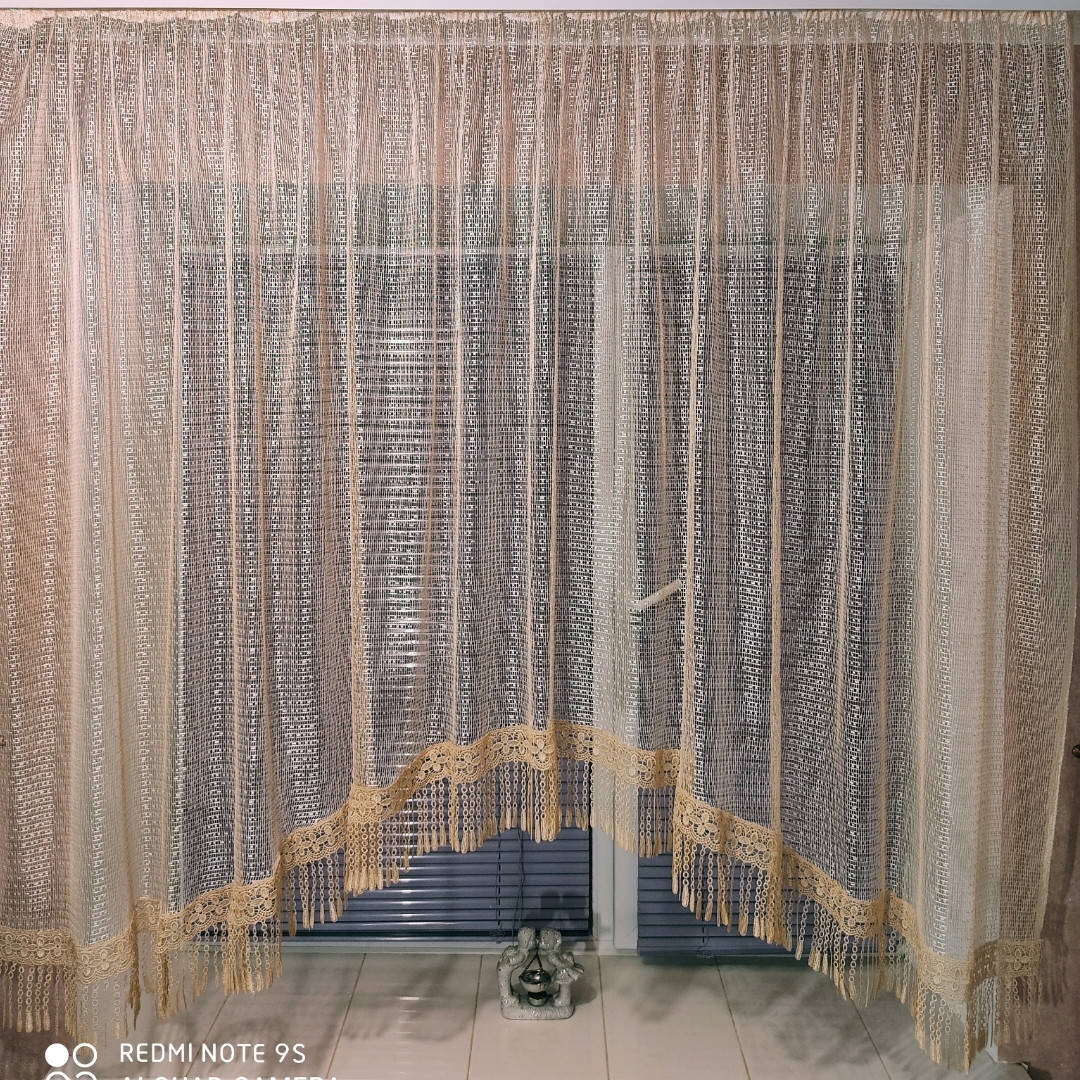 

Красивая арочная занавеска с ажурным макраме до подоконника "Стефани", Бежевый