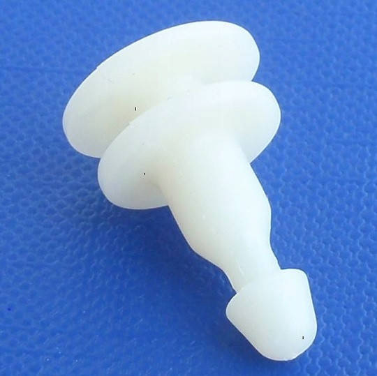 

Клипса крепление обшивки, молдинга арки Nissan Leaf, Patrol, Safari / Infiniti OEM: 01553-02903