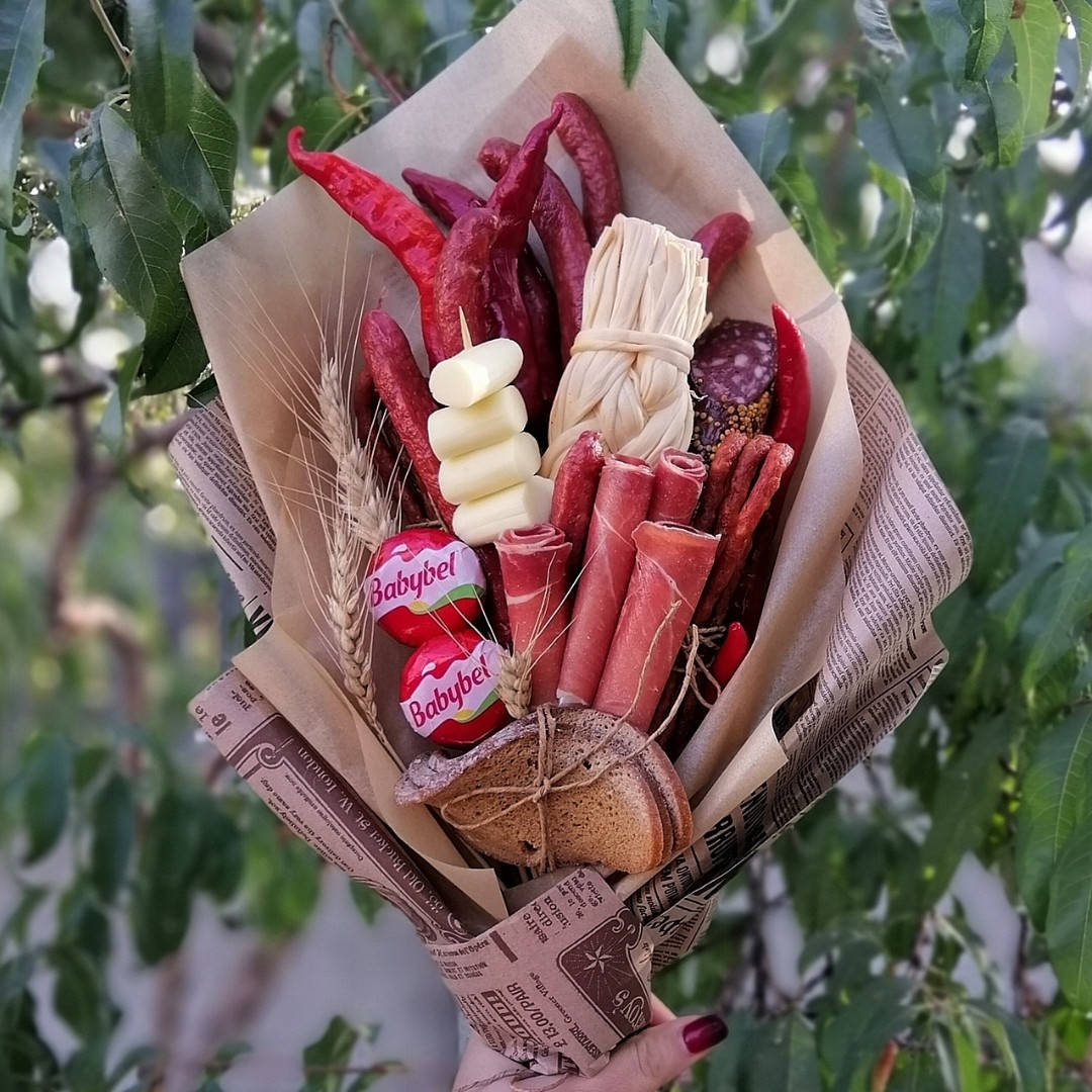 

Мужской букет с закусками.