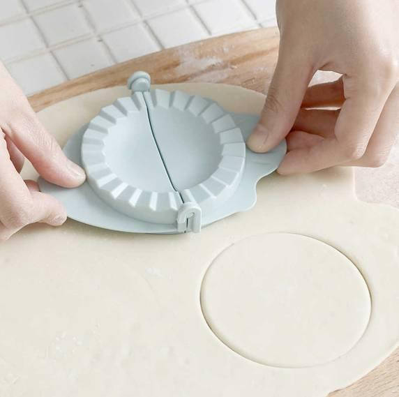 

Форма FLEX для вареників та пельменів + ложечка Blue (карт-000212)