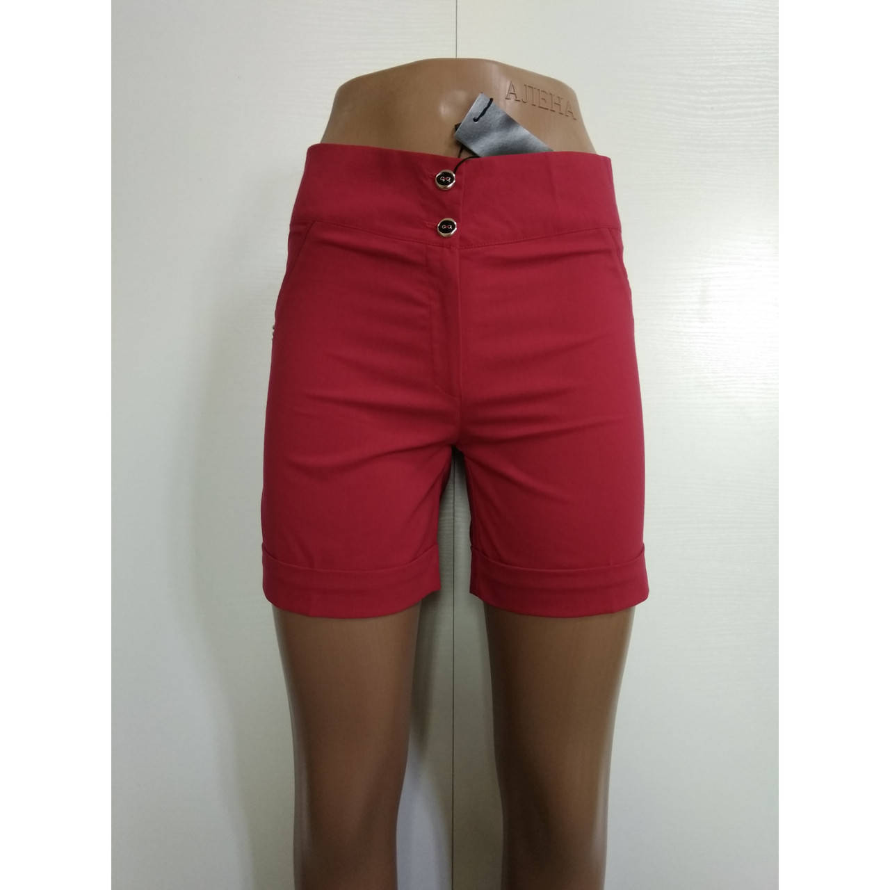 

Шорты женские легкие красные из натуральной ткани 46р., Красный