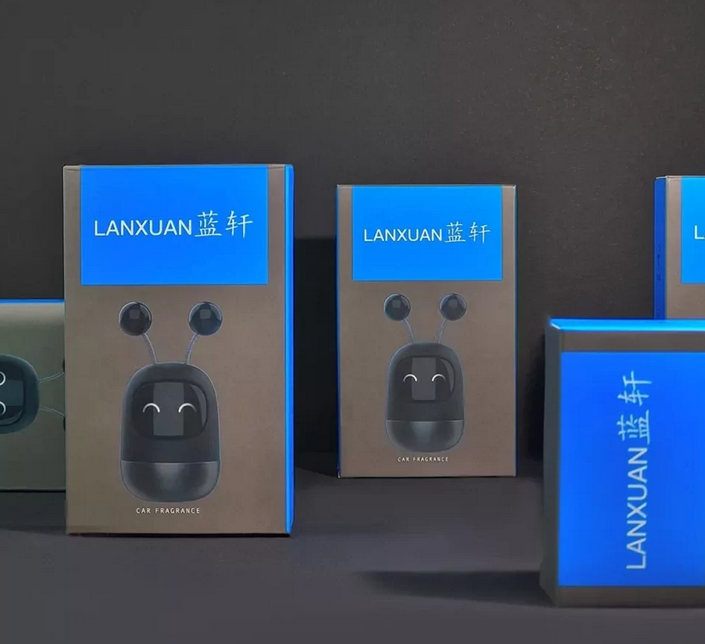 

Ароматизатор в авто робот Emoji Robot (Happy)
