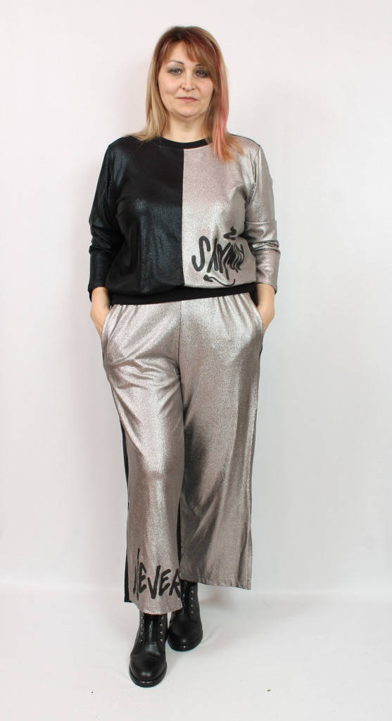 

Турецкий женский брючный костюм с блестящим напылением, размеры 52-62