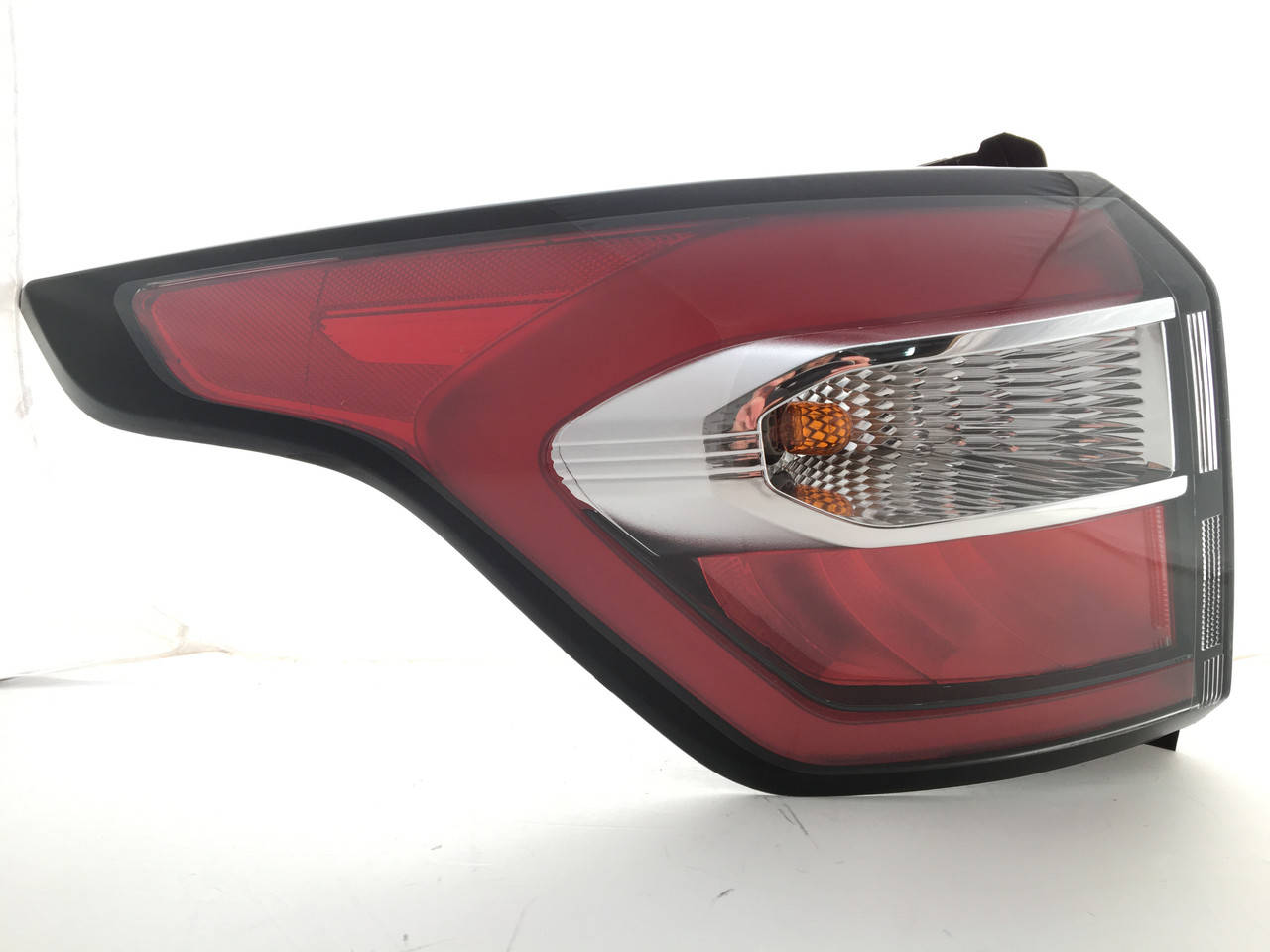 

Фонарь внешний (крыло) левый Ford Escape/Kuga MK3 17-19 новый неоригинал GJ5Z-13405-C