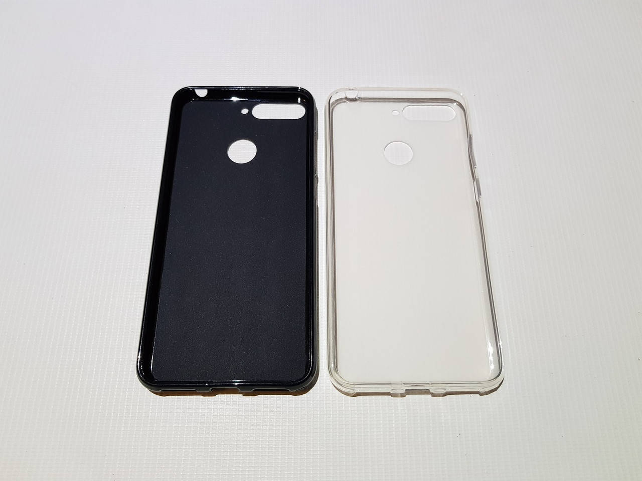 

Силиконовый чехол бампер для Huawei Y6 Prime 2018, Разные цвета