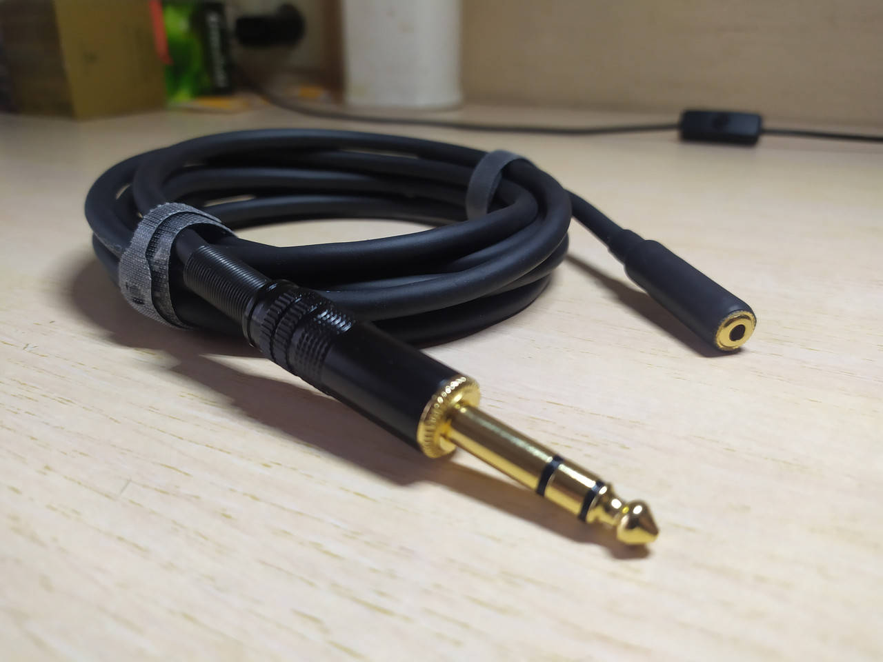 

Кабель переходник удлинитель mini Jack 3.5 мм. (мама) на Jack 6.3 (папа) балансный 3 метра качество