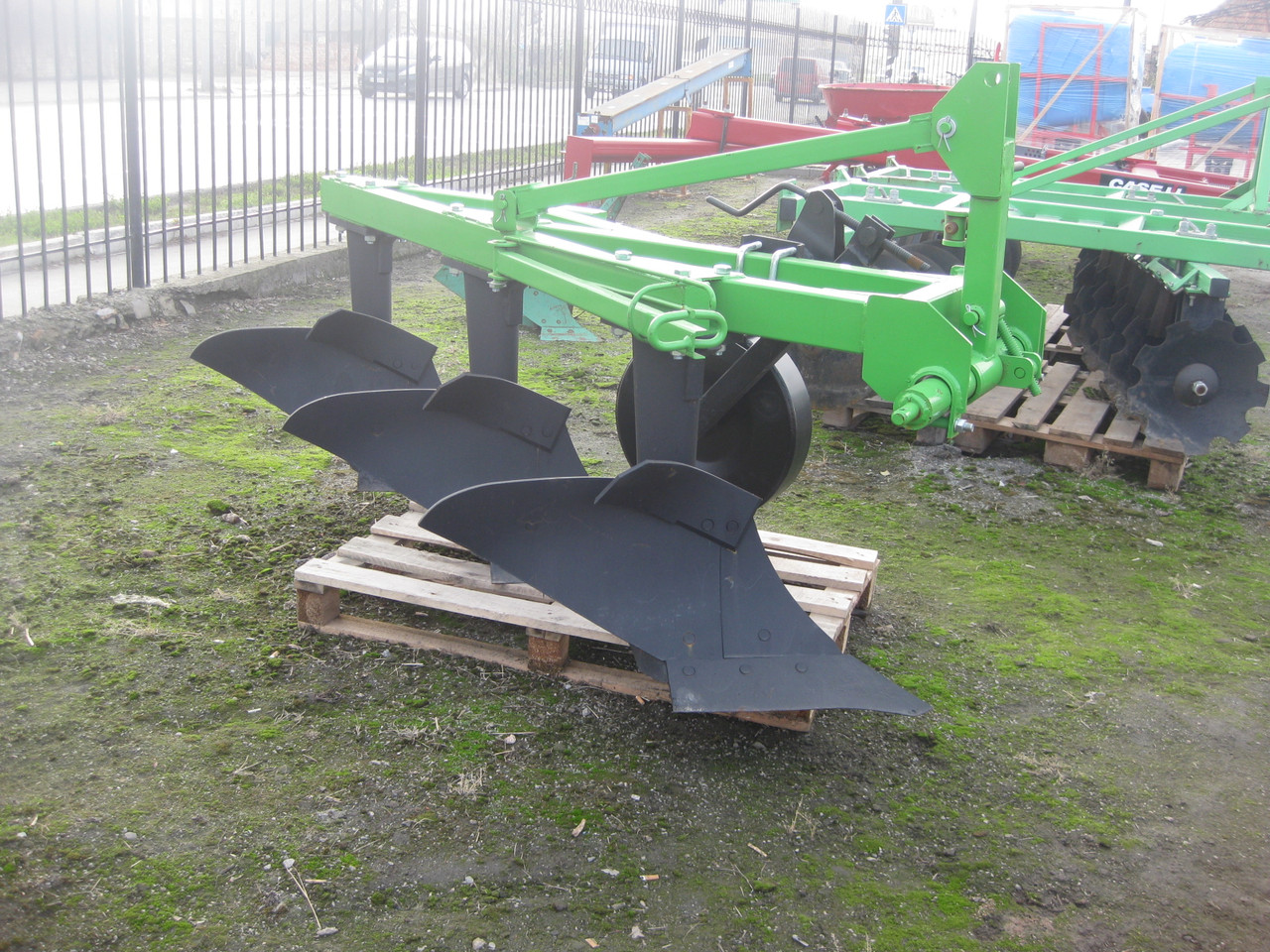 Трикорпусний плуг Bomet, фото 1