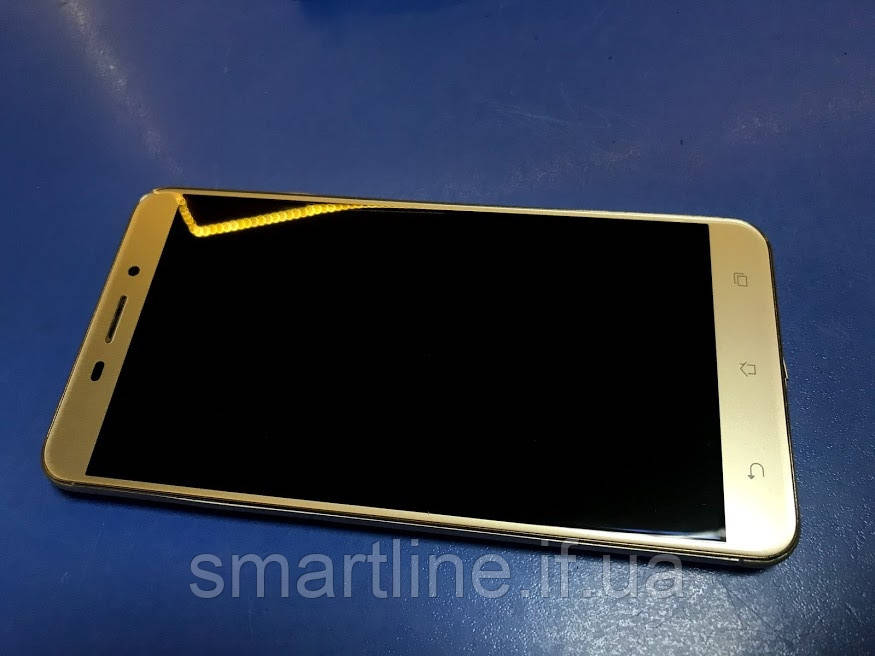 ASUS ZenFone 3 (ZC551KL )