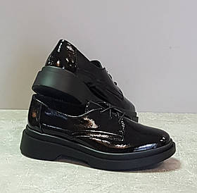 Туфлі жіночі натуральний лак Zemira 56 чорний лак