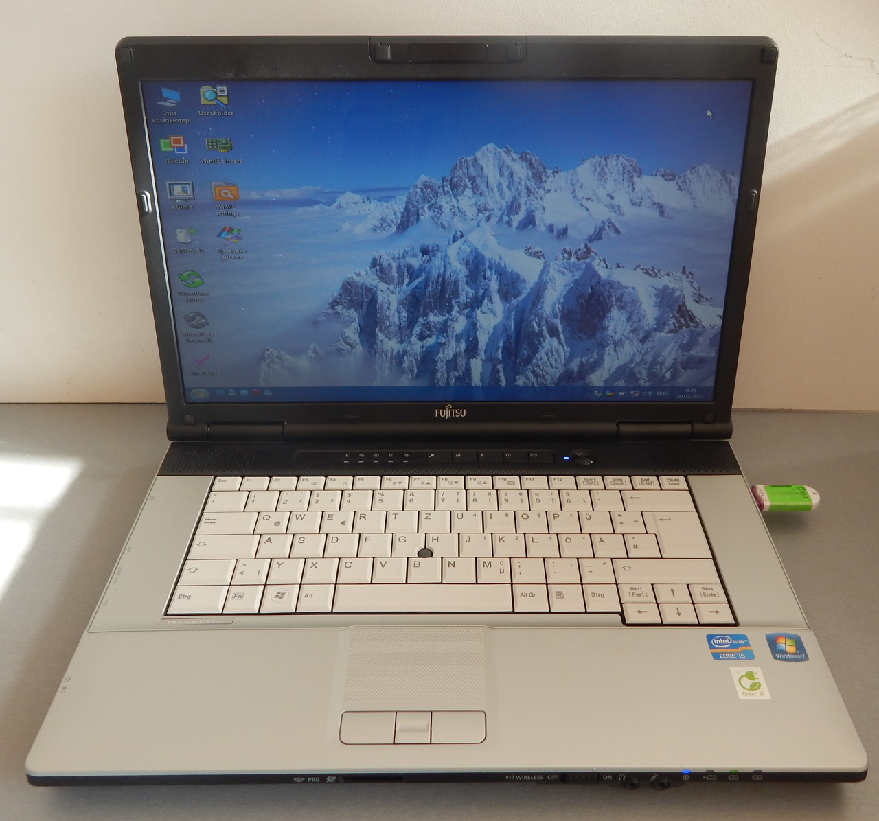 Ноутбук б.у. з Німеччини Lifebook E751 15,6" Intel i3-2310m/ RAM 4Gb / Intel GMA HD 2000 / DVD-RW