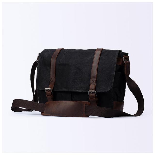 Фото чоловічого чорного месенджера вид спереду Фото чоловічого чорного месенджера вид спереду