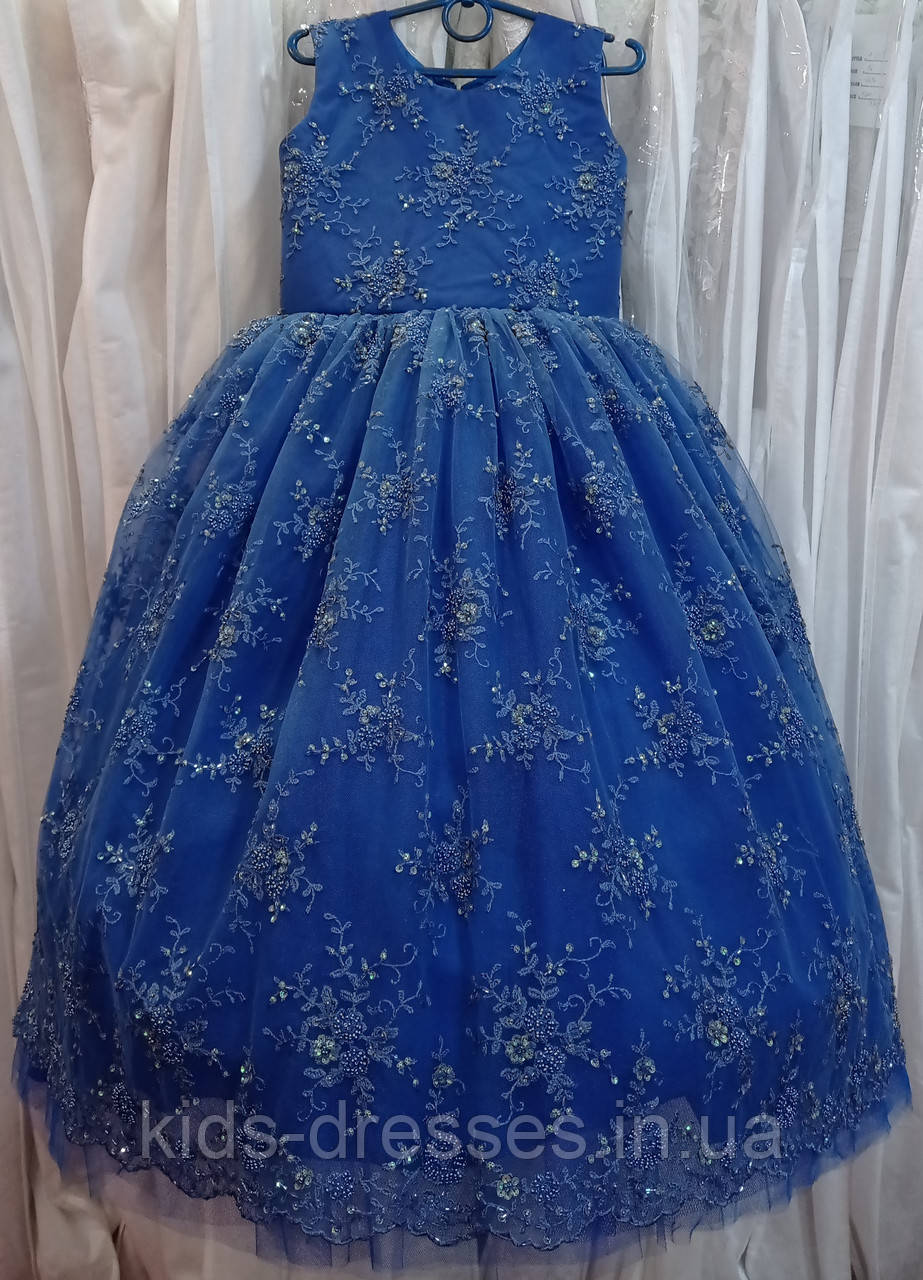 Шикарна синя ошатна дитяча сукня-маєчка з мереживом і вишивкою на 6-7 років