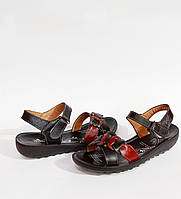 Босоножки кожаные, женские сандали на низком ходу, на липучке в черном цвете удобная обувь на каждый день