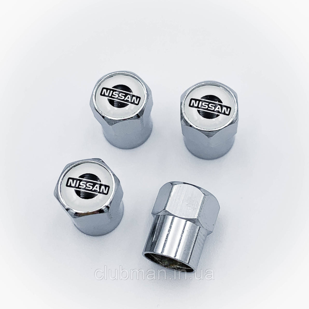 Захисні ковпачки на ніпеля NISSAN (Ніссан) 4 шт Білий фон Сріблясті