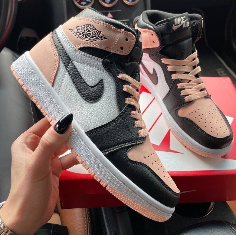 Жіночі кросівки Air Jordan Retro 1 Mid Pink Black осінь-весна повсякденні. Живе фото. топ, фото 1