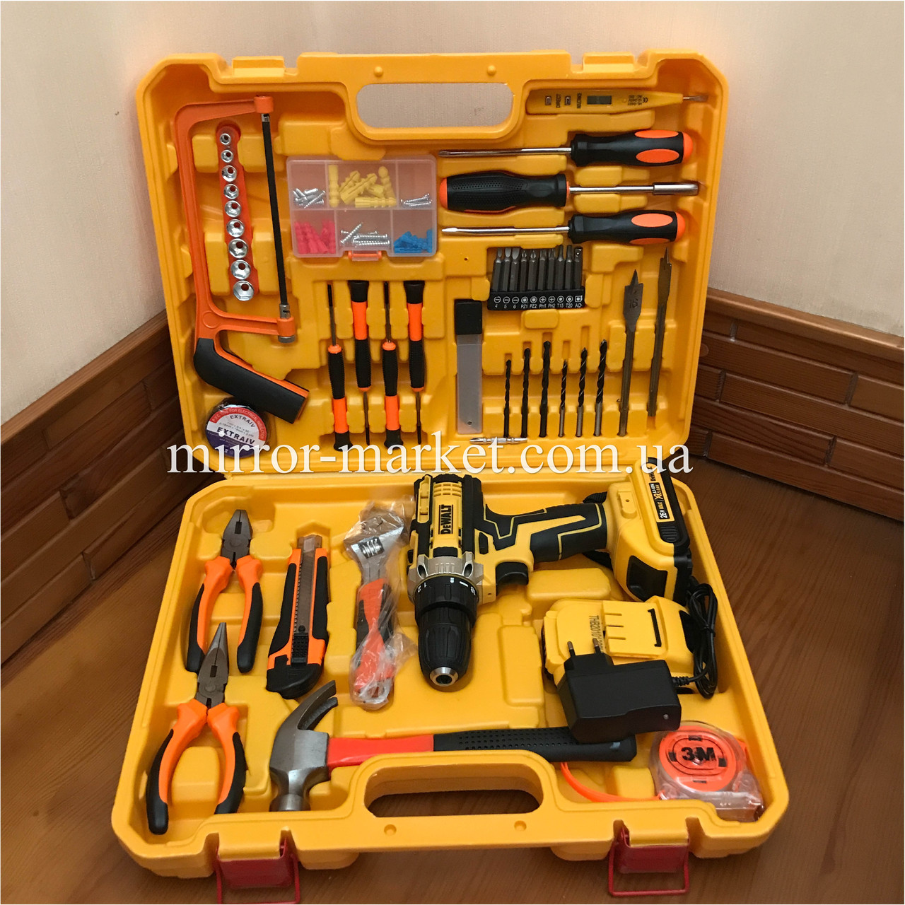 Шуруповерт DeWALT DCD791 (24V 5A/h Li-Ion) з великим набором інструментів. Акумуляторний шуруповерт Деволт