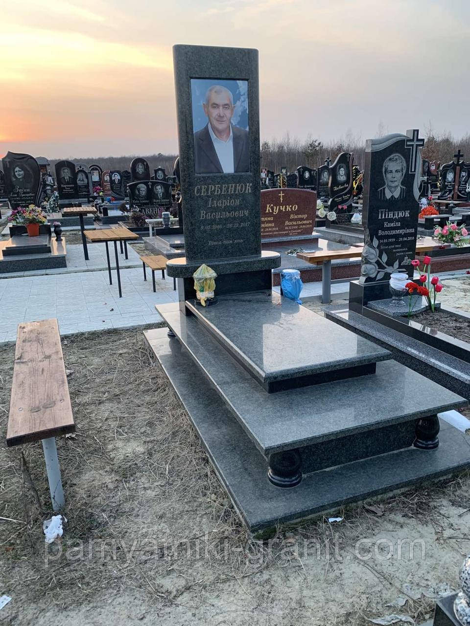Пам’ятник гранітний (Образець 3030)
