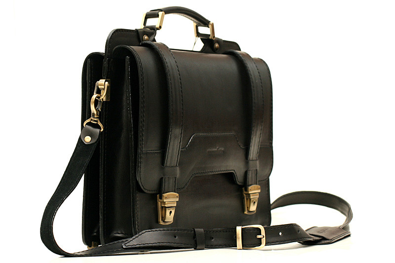 Діловий елегантний чоловічий шкіряний портфель ручної роботи з плечовим ременем. Колір чорний, фото 1