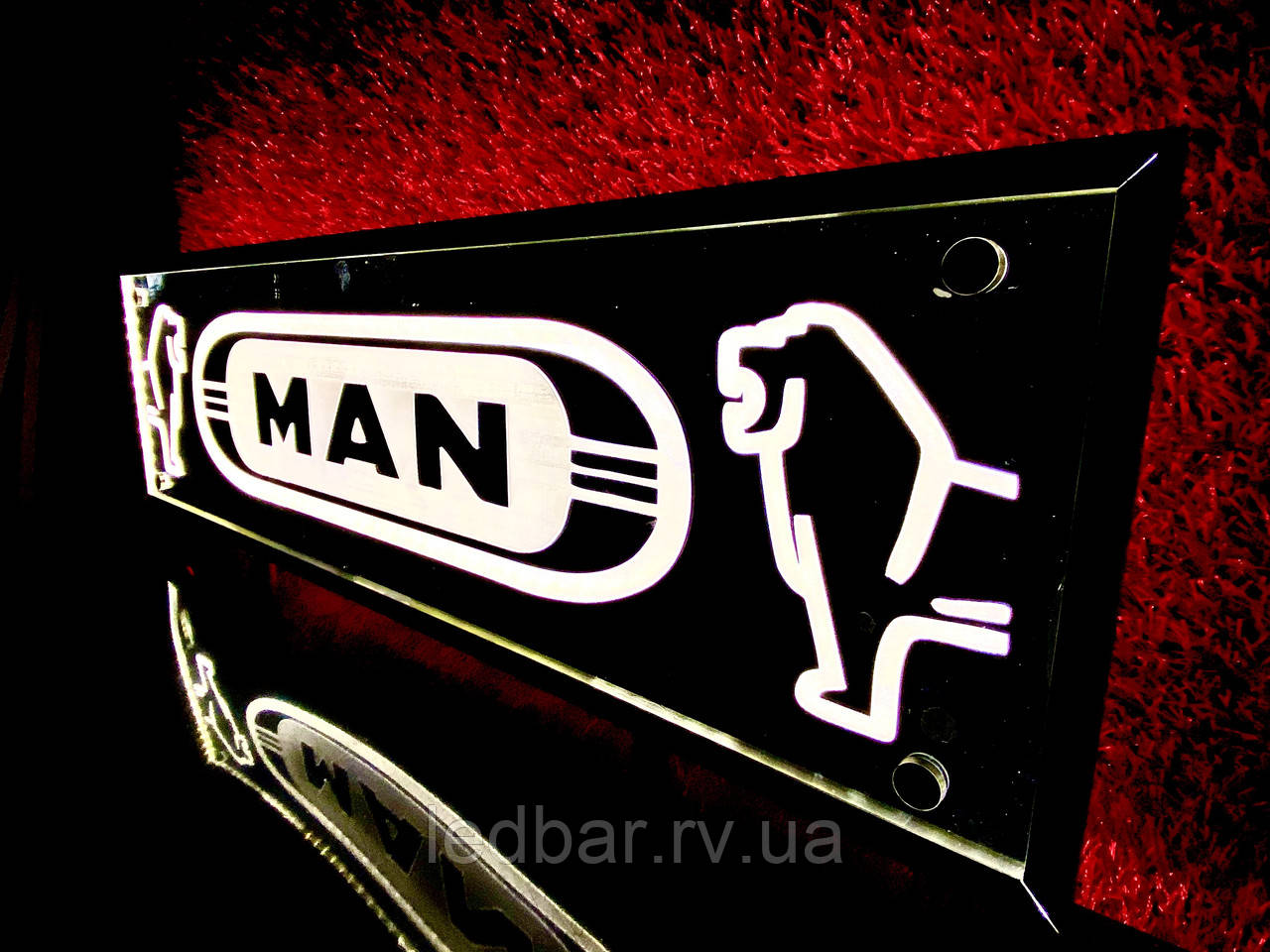 Led табличка на лобове скло вантажівки MAN 30х90 см