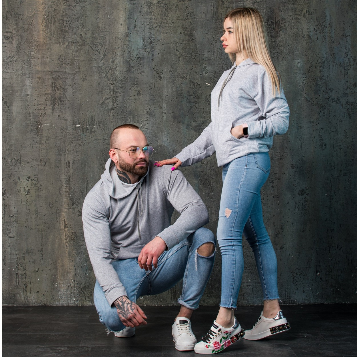 Худі унісекс з капюшоном сірий весняний, осінній