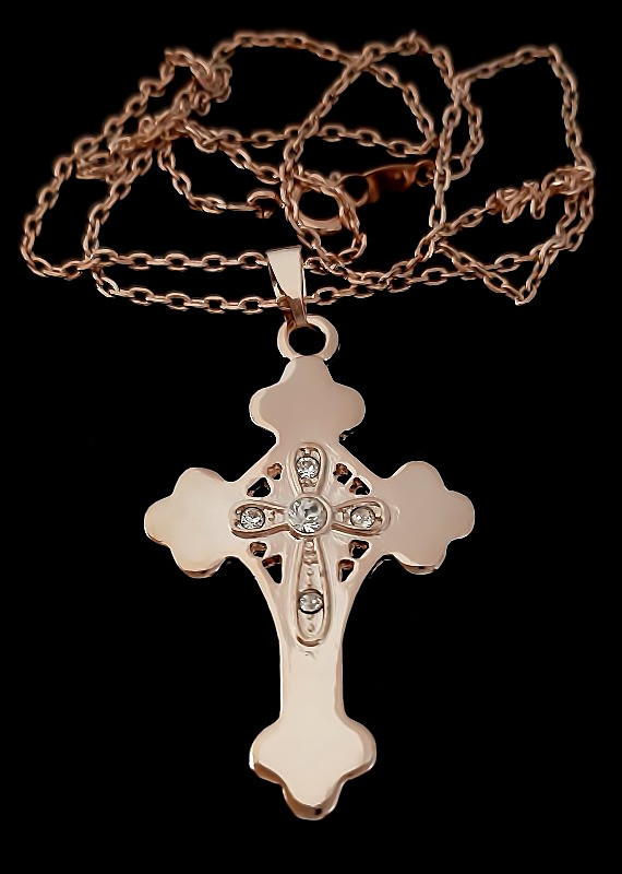 Хрестик на ланцюжку. Булат. Позолота ЧВ. Довжина ланцюжка: 45 см. Довжина хрестика: 4 см.