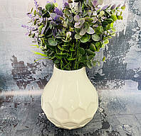 Настольная ваза Керамклуб Галактика h 18 см в белом цвете с точками