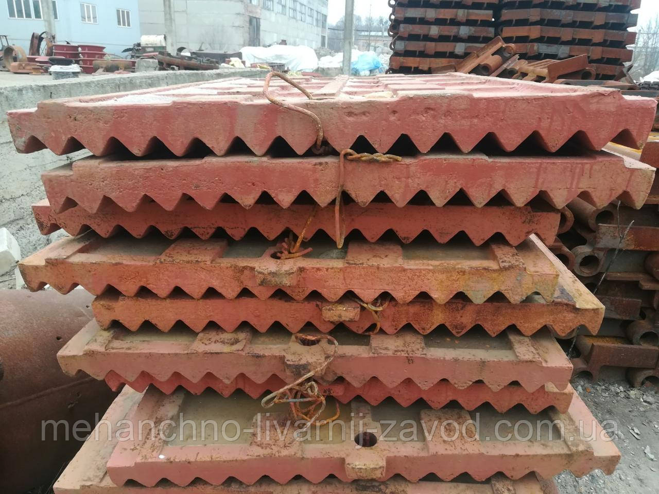 Плита дробильна СМД-109 рухома, фото 1