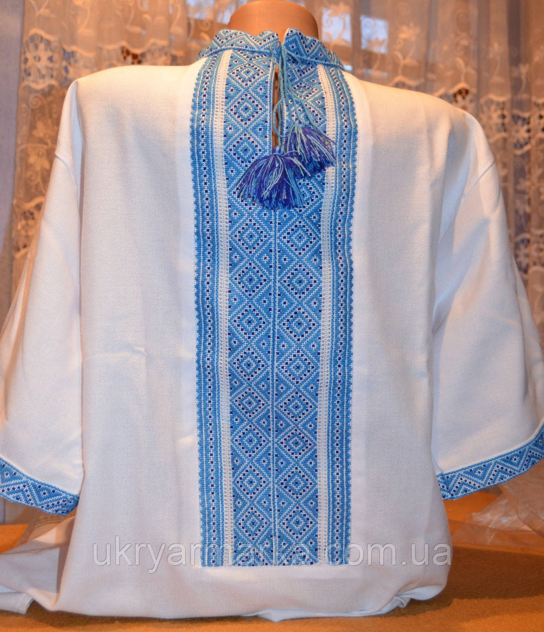 Вишиванка з коротким рукавом "Небо України"