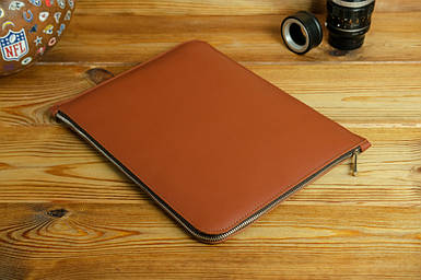 Шкіряний чохол для MacBook на блискавці з повстю Дизайн №41, натуральна шкіра Grand, колір Коньяк
