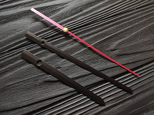 Годинникові стрілки з алюмінію, прямі, в чорному і червоному кольорі, довжина від центру 12 см
