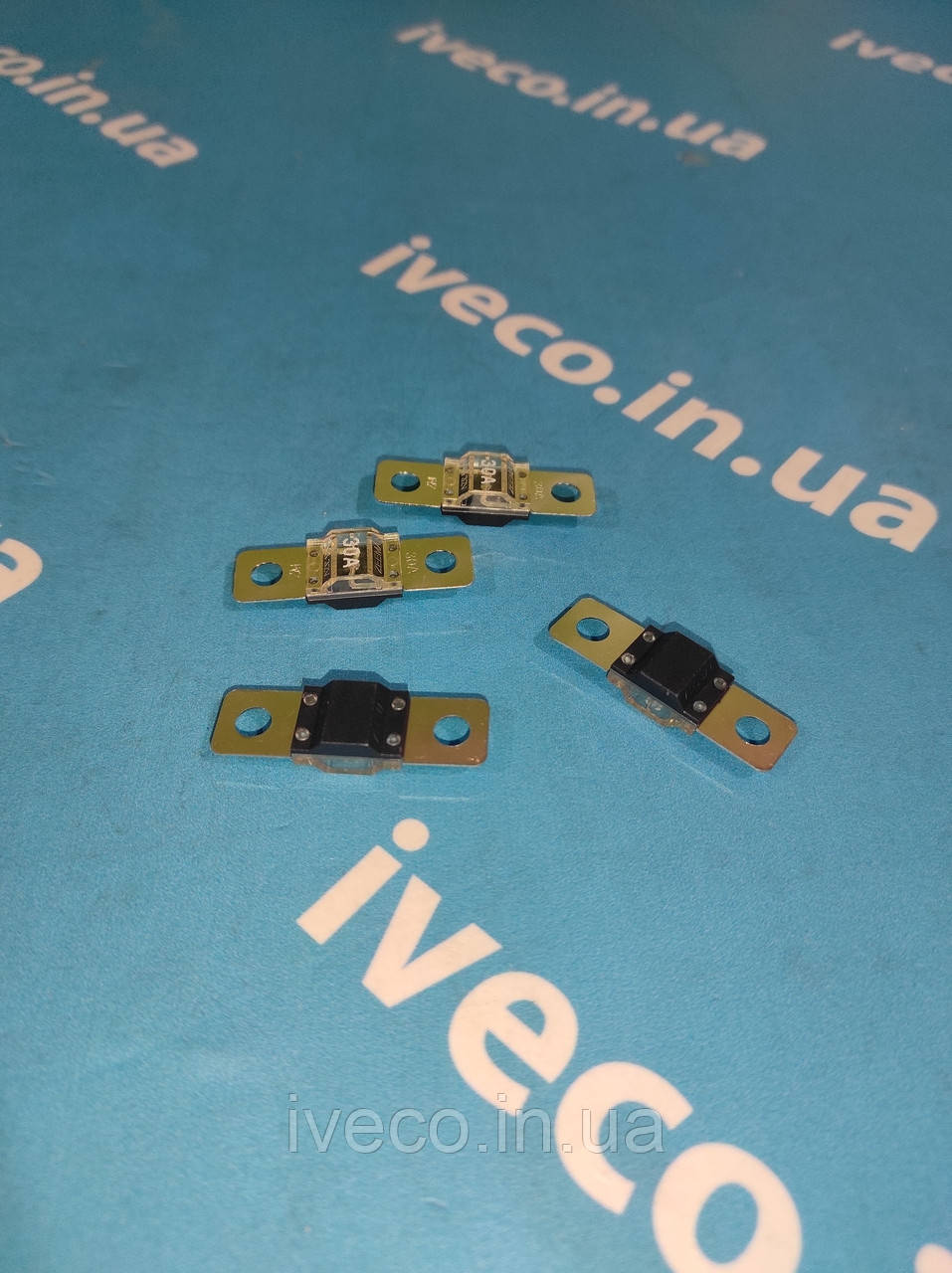 Запобіжник Iveco Stralis Trakker 30 А Івеко Страліс Тракер 10529190
