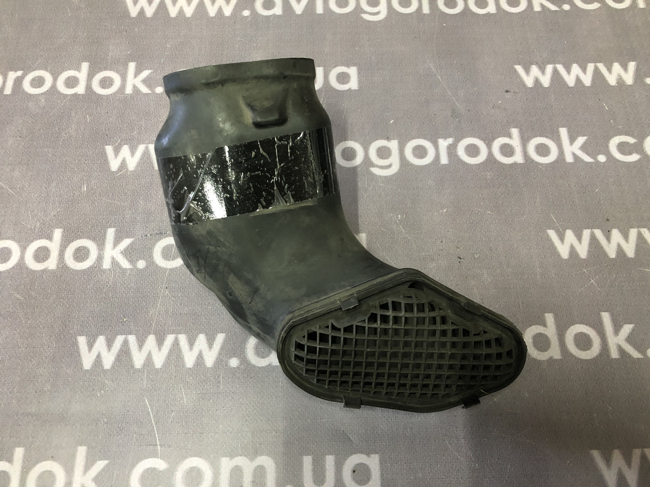 Повітропровід впускний BMW5 E60