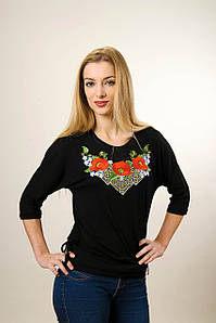 Молодіжна вишита футболка із рукавом 3/4 чорного кольору із квітковим орнаментом «Диво маки»