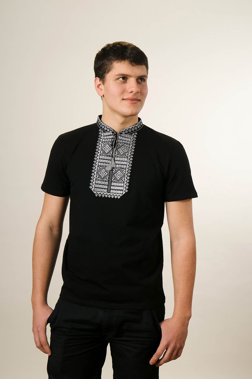Стильна чоловіча вишита футболка на літо у патріотичному стилі «Гладь (сірий орнамент)»