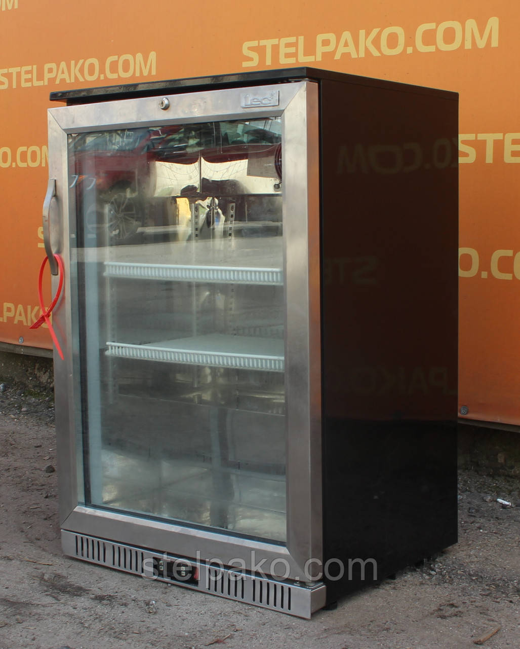 Холодильна барна шафа "LEC BOTTLE COOLER", корисний об'єм 140 л. Б/у