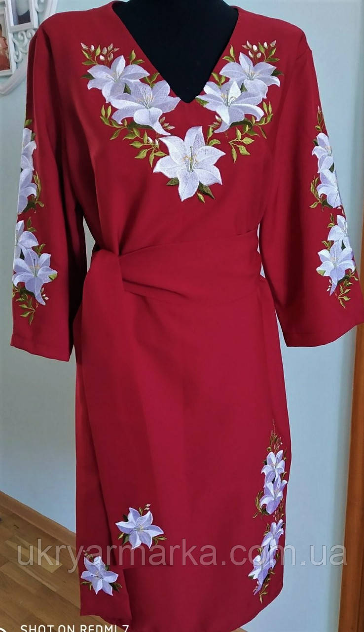 Вишите жіноче плаття "Лілія"